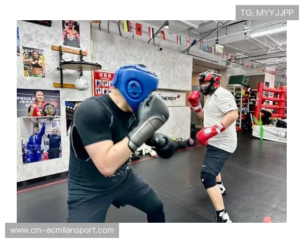 拳击豪情后，优雅绽放——揭秘“拳击选手庆祝时跳芭蕾”的非凡瞬间